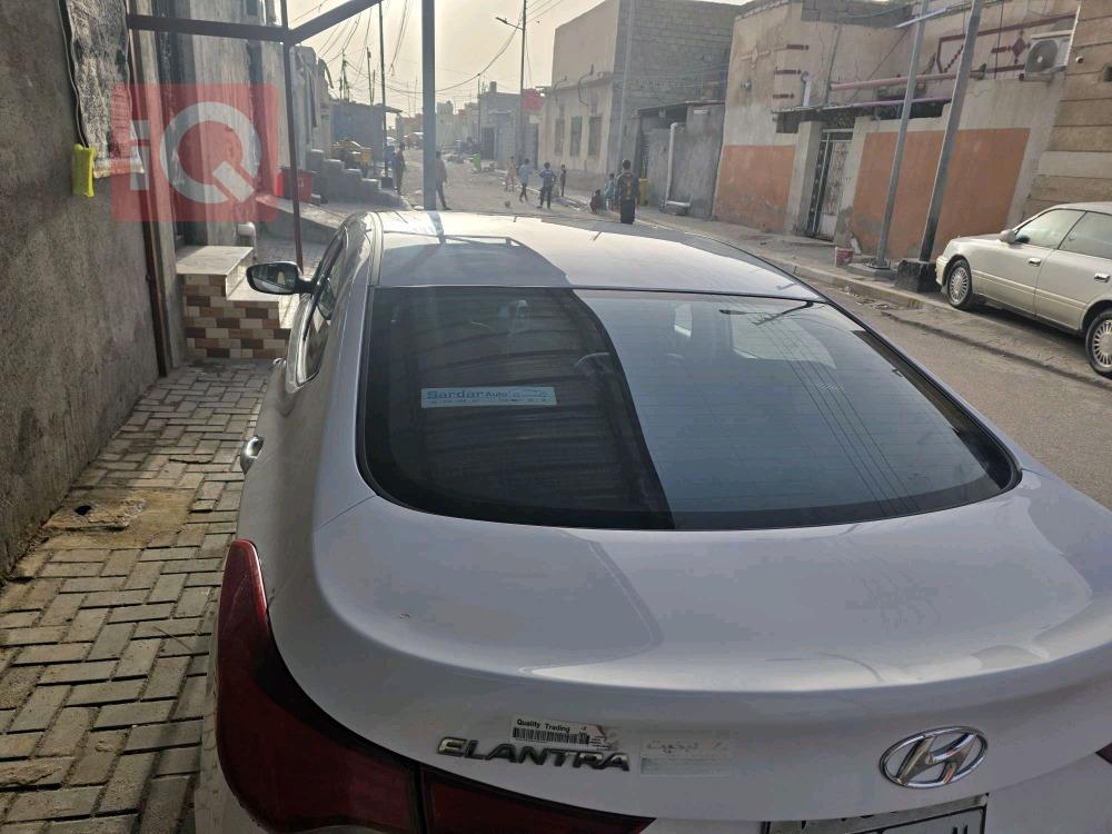 هیوندای ئەلەنترا